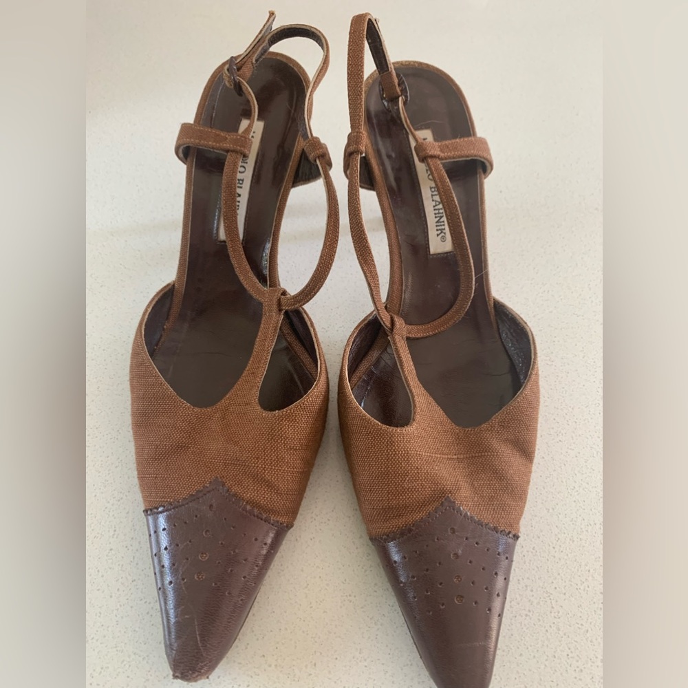 Manolo Blahniks strappy kitten heels size 40 1/2